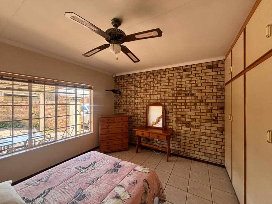 2 Bedroom Property for Sale in Dassie Rand North West